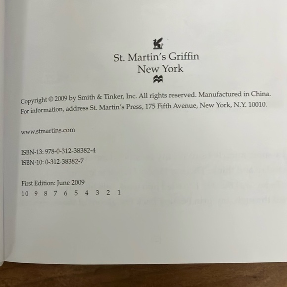 Book: Personal Effects Dark Art Novel by J.C.Hutchins - Picture 7 of 16